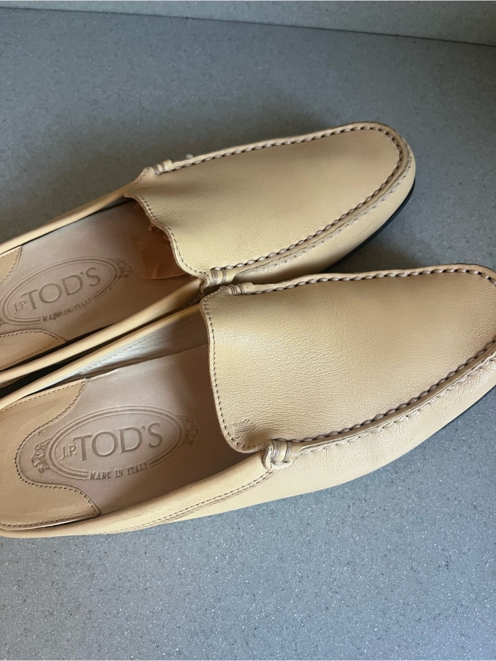 TOD'S Beige light cream Leather Slip-On Loafers Sz 8.5 - Picture 4 of 10